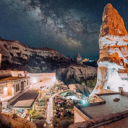 Aza Cave Cappadocia Adult فندق غوريمِيه