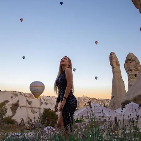 فندق Aza Cave Cappadocia Adult غوريمِيه
