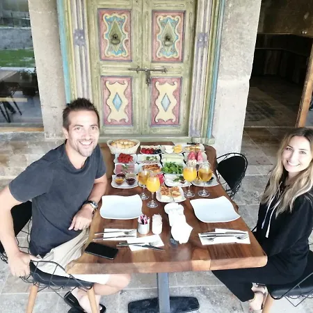 Aza Cave Cappadocia Adult فندق غوريمِيه